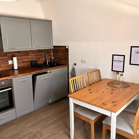Schoene 2 Raum-Wohnung In Etgersleben Esterno foto