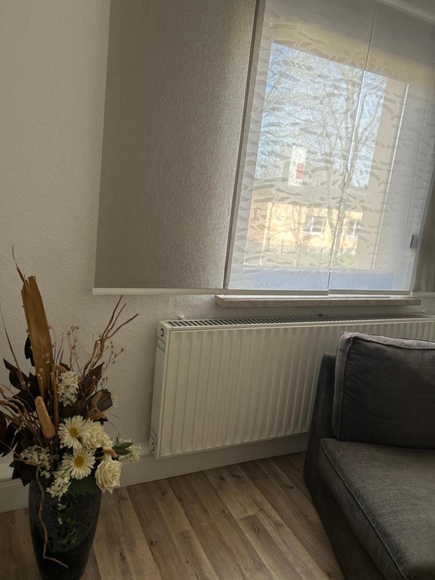 Schoene 2 Raum-Wohnung In Etgersleben Esterno foto