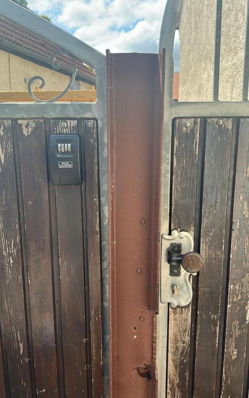 Schoene 2 Raum-Wohnung In Etgersleben Esterno foto